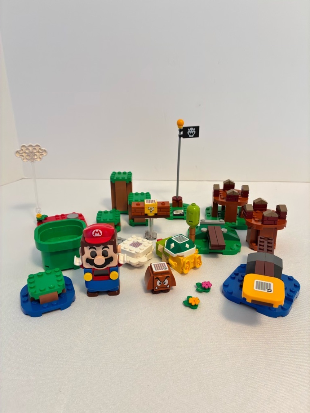 Lego Super Mario Adventures with Mario Starter Course #71360 Retired
